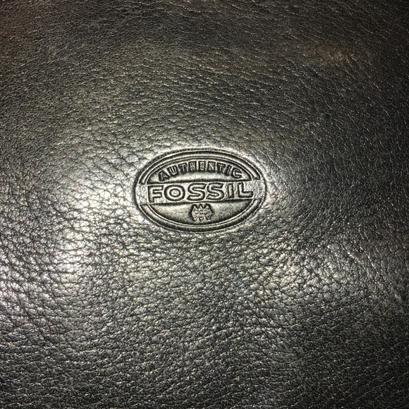 Clearance 🛍 Vintage black small fossil crossbody. - Picture 6 of 7